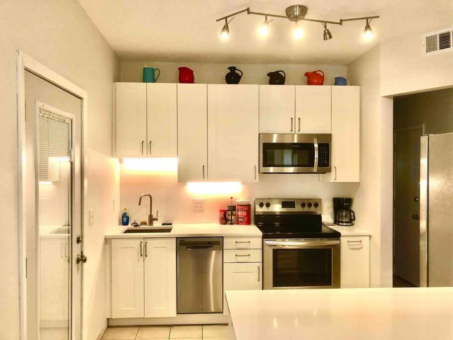 מיניאפוליס Two Bedroom Gem By Lake Nokomis מראה חיצוני תמונה