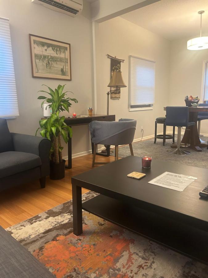 מיניאפוליס Two Bedroom Gem By Lake Nokomis מראה חיצוני תמונה