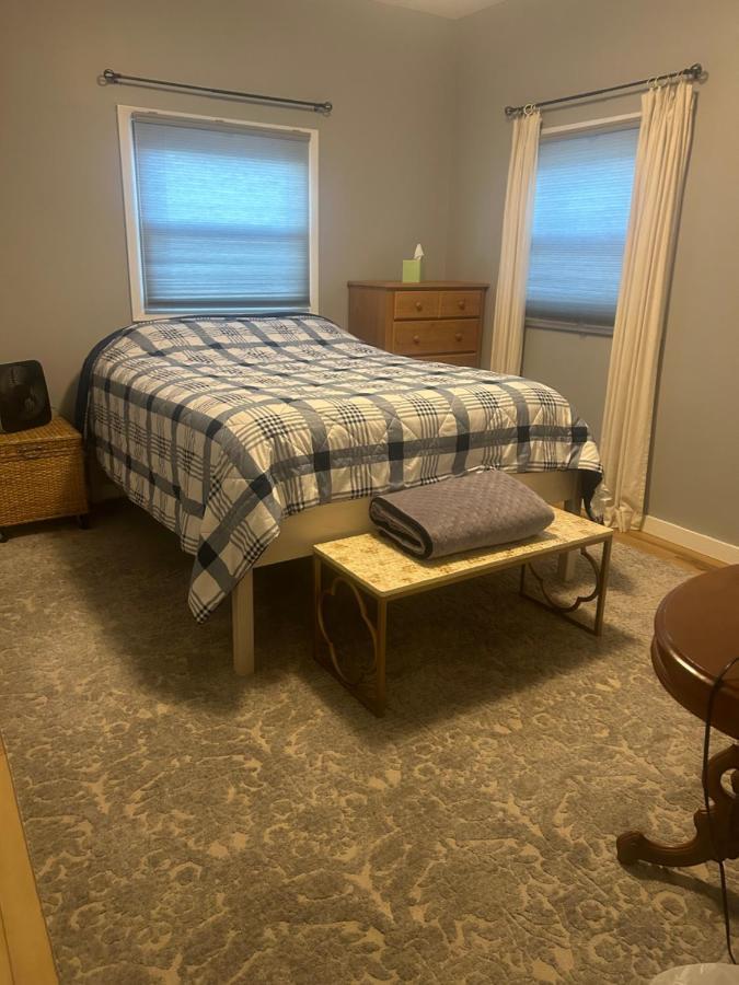 מיניאפוליס Two Bedroom Gem By Lake Nokomis מראה חיצוני תמונה
